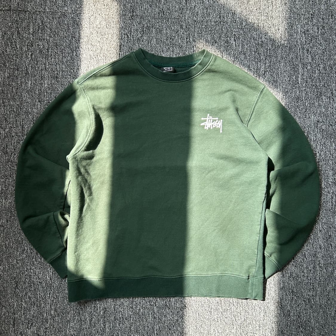 스투시 베이직 그린 맨투맨 상품이미지1