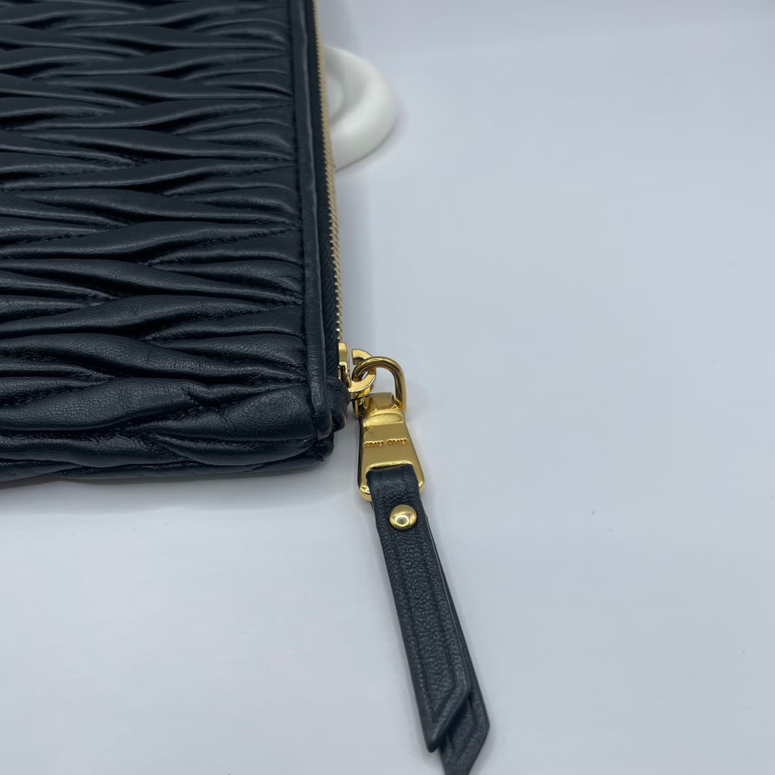 미우미우 마테라쎄 나파 장지갑 상품이미지3