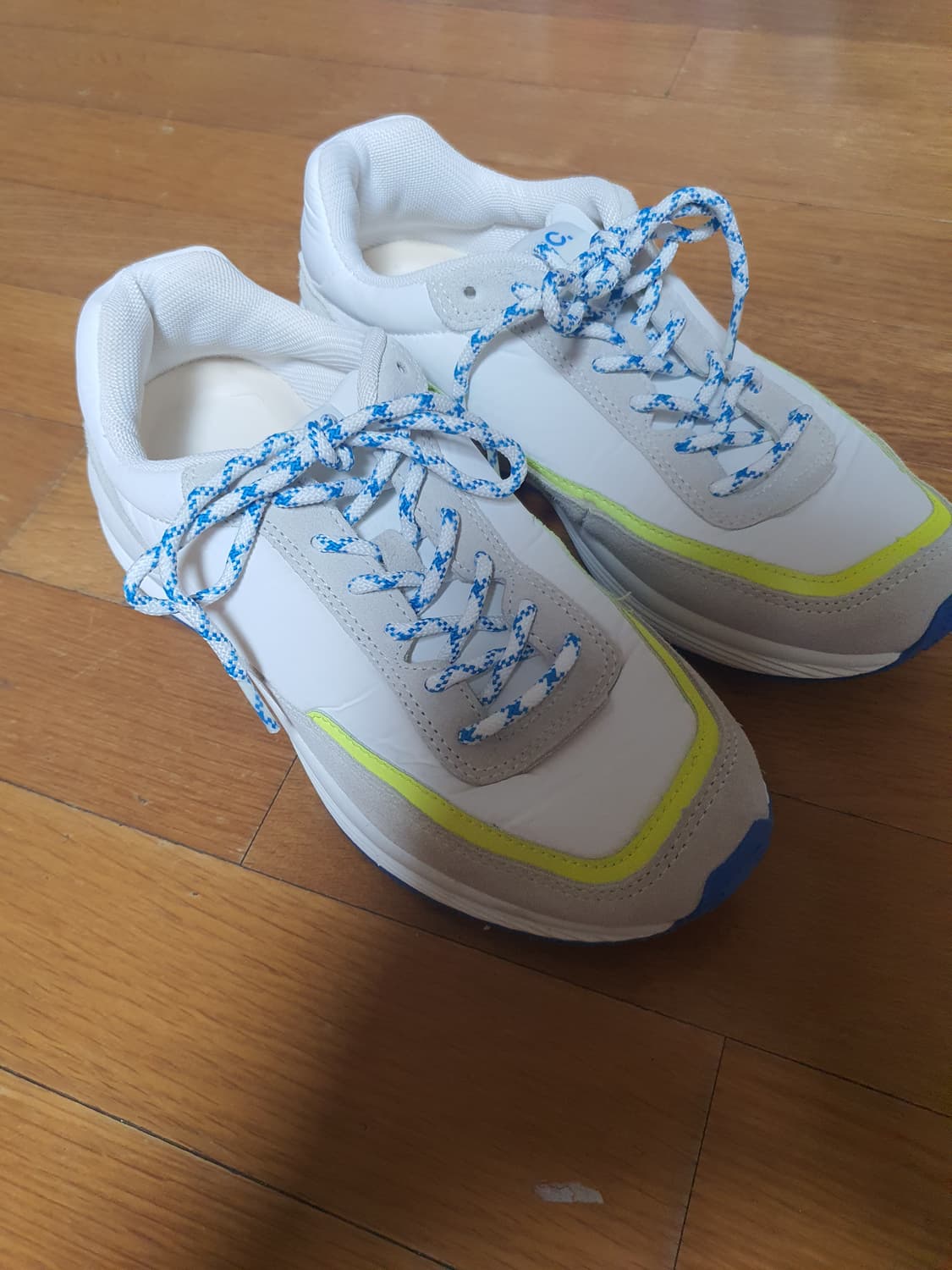 1회착용 APC 아페쎄 스니커즈 40사이즈 260사이즈 상품이미지1