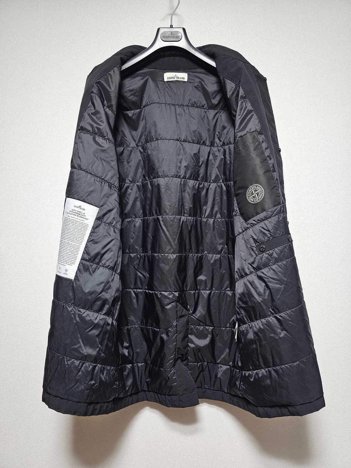 스톤아일랜드 소프트쉘 프리마로프트 코트 상품이미지5