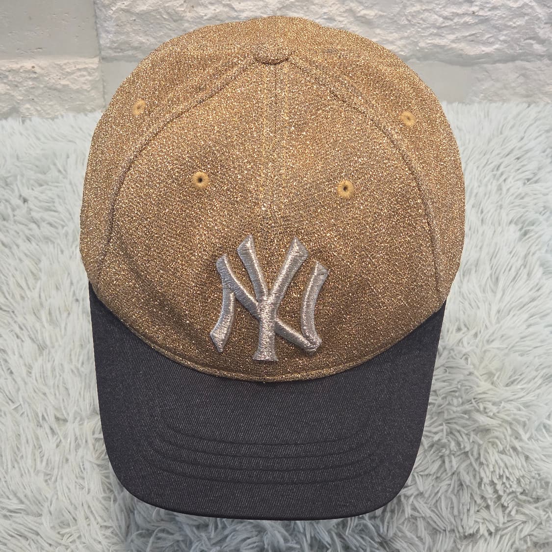 L7-8:MLB 뉴욕양키스 골드글리터 캡주니어(53-55cm)-머리작은분 상품이미지1