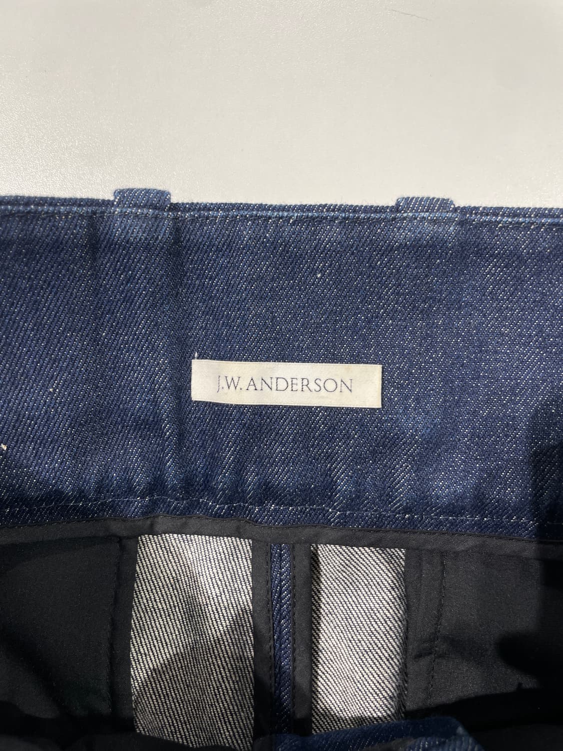 jw앤더슨 진청 폴드 헴 게더 배기핏 데님 팬츠 상품이미지7