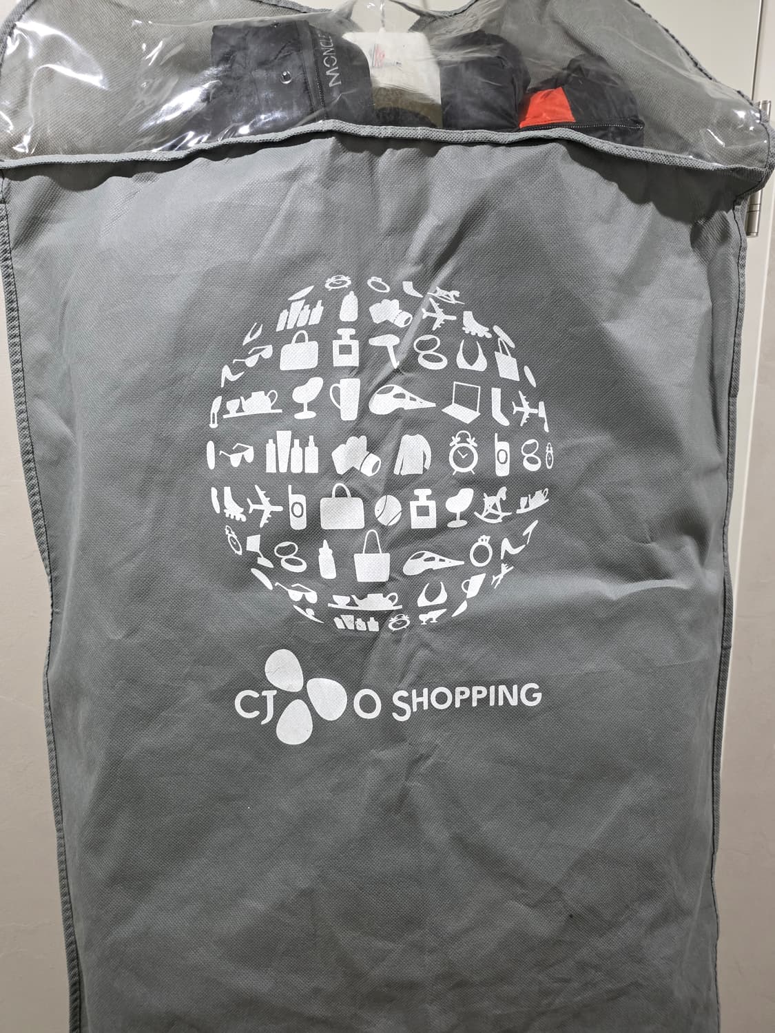 몽클레어 그레노블 BECKLER 블랙 패딩 상품이미지9