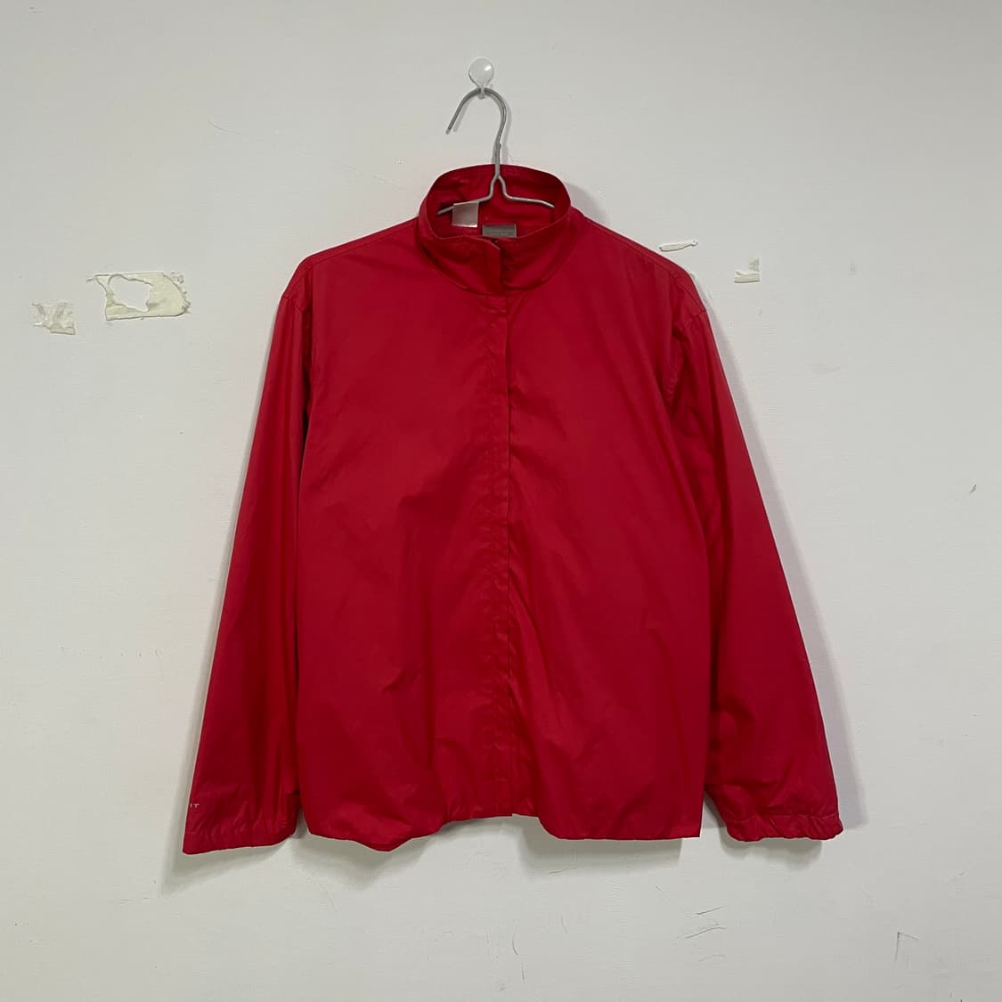 나이키 레드 바람막이 자켓 상품이미지1