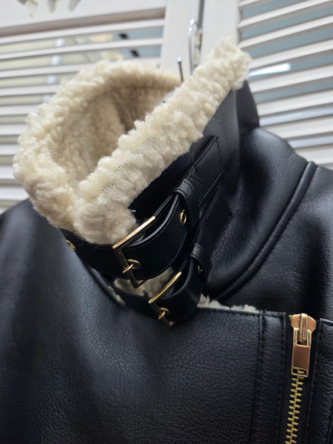 임블리 라이더 무스탕 상품이미지3