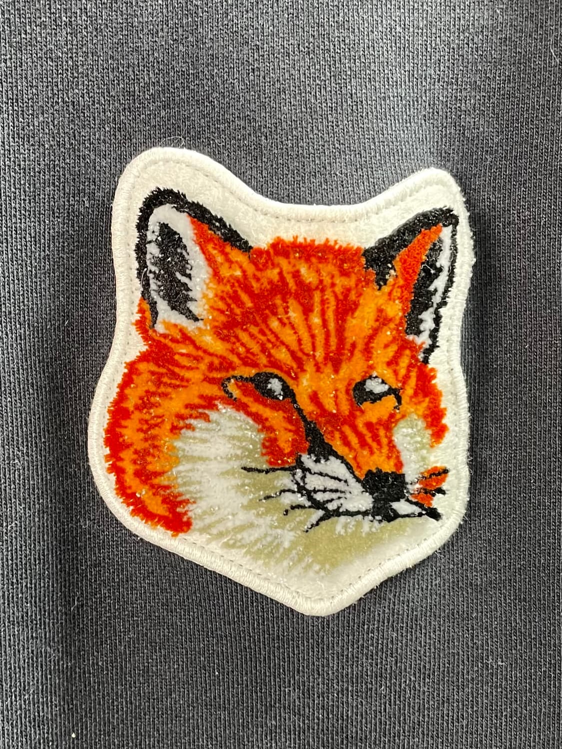 메종키츠네 벨벳 폭스 헤드 후드티 (on.743)  상품이미지4