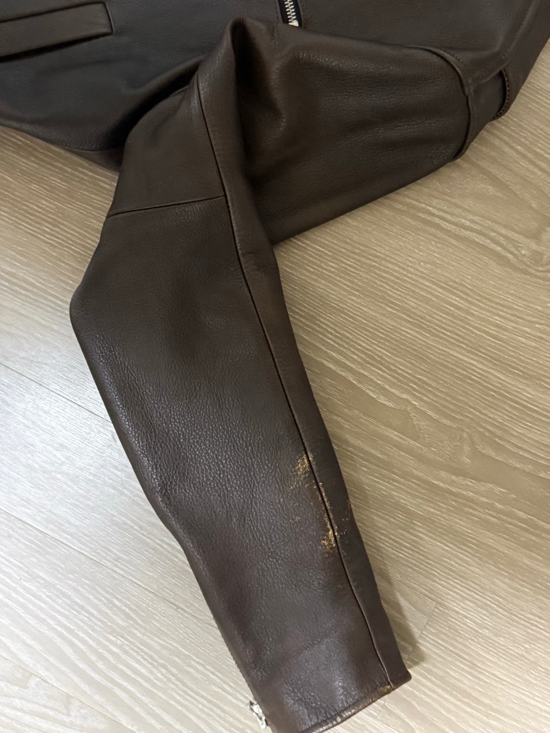 토니웩 24fw 다크브라운 크롭레더자켓(주우재 착용) 상품이미지3