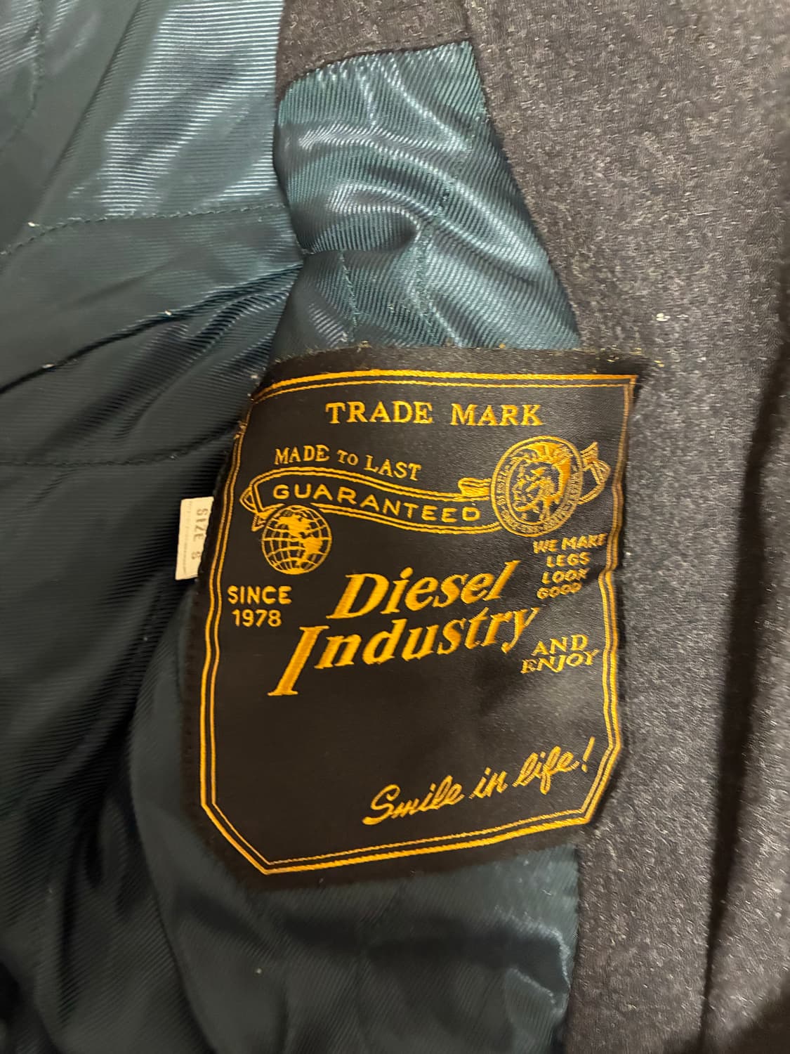 디젤 인더스트리 봄버 나일론 자켓 상품이미지5