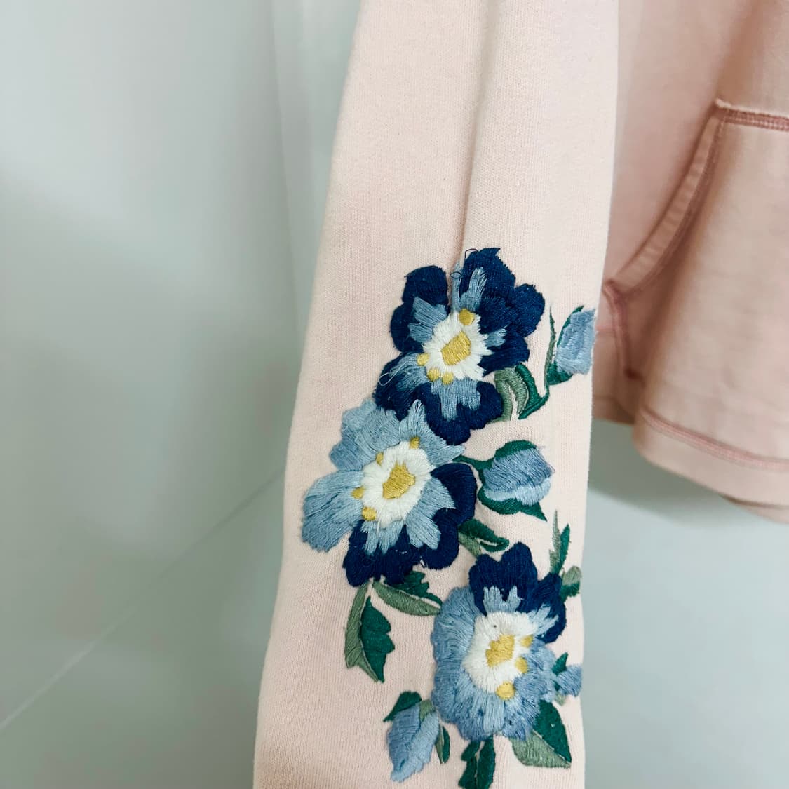 아베크롬비 플라워 자수 빈티지 후드티 상품이미지6