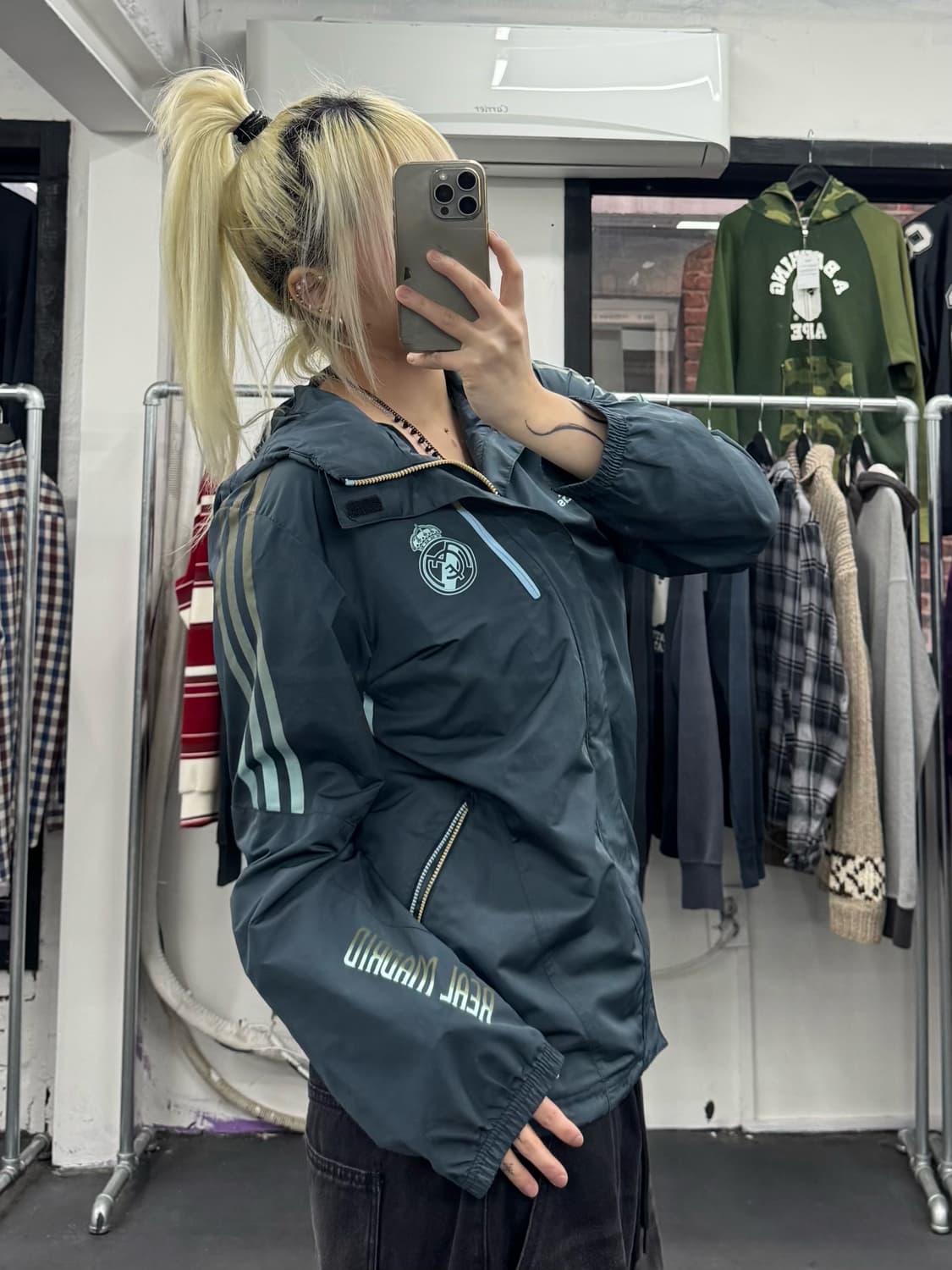 아디다스 레알마드리드 바람막이 상품이미지3