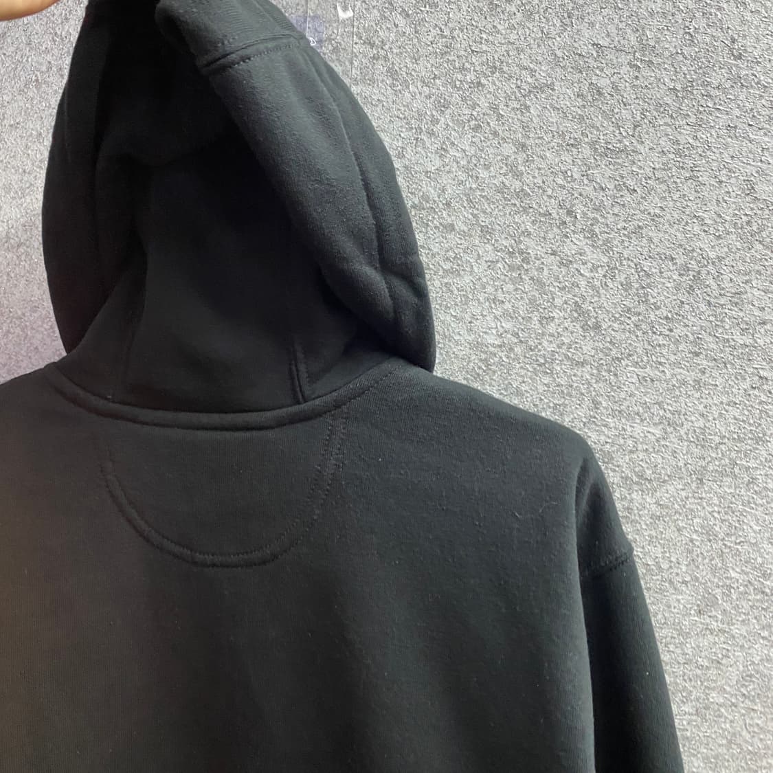 칼하트 미드웨이트 루즈핏 블랙 후드집업 B4700 상품이미지6