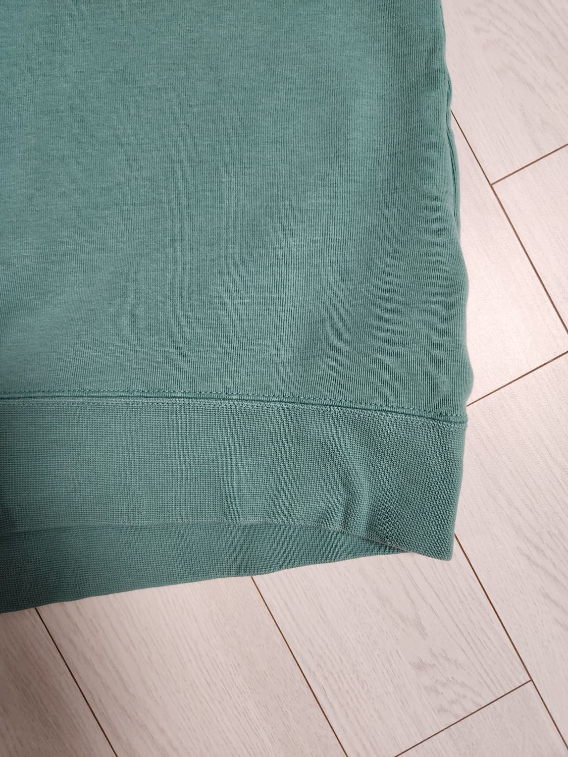 아디다스 맨투맨 crew sweater사이즈s

사용감 외에 오염하자없이 상품이미지7