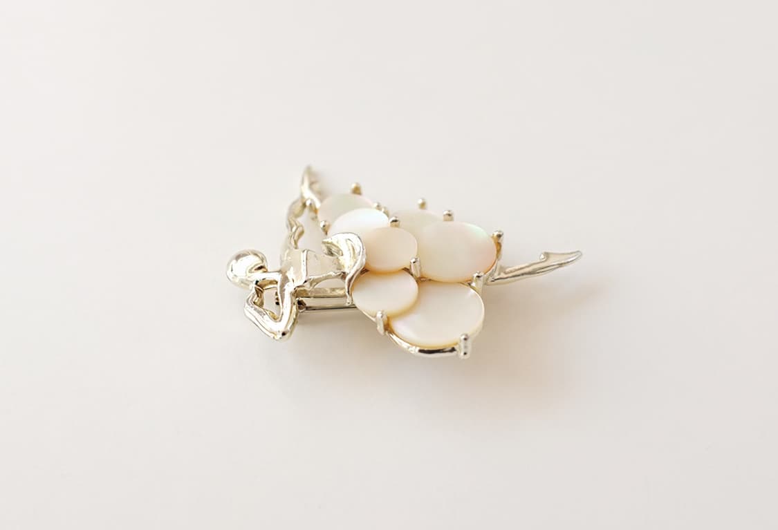 1960s 천연 자개원석 발레리나 빈티지브로치 상품이미지6