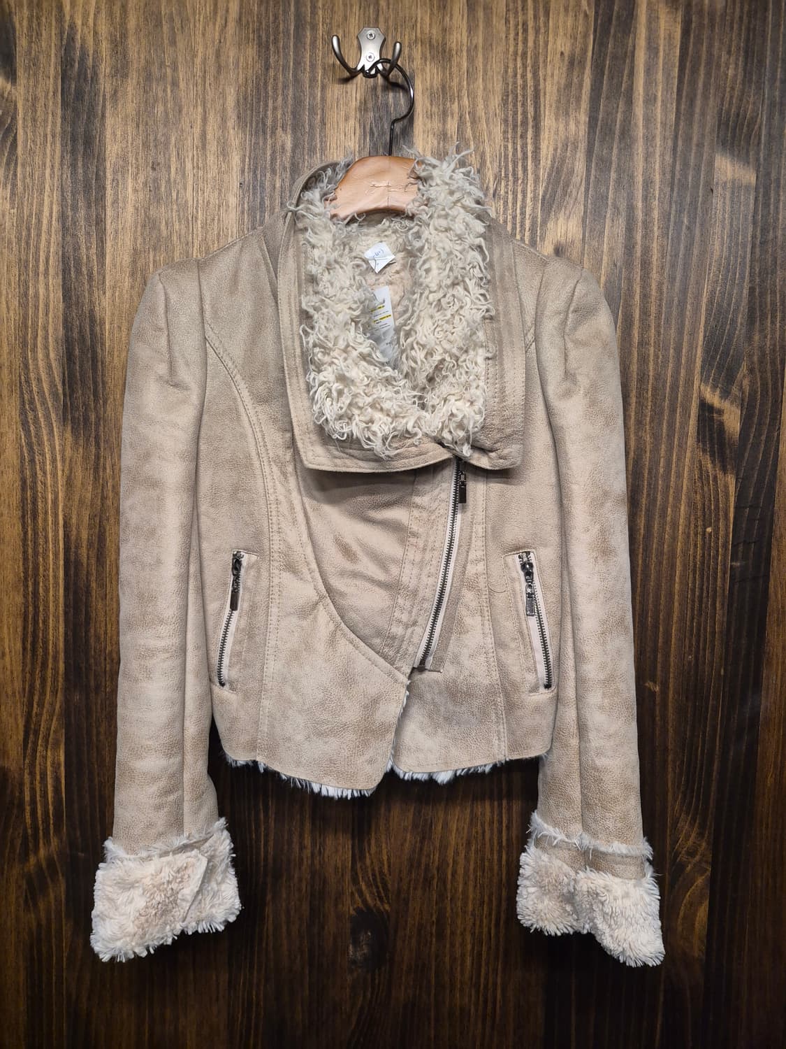 VINTAGE IVORY FUR MUSTANG  상품이미지2