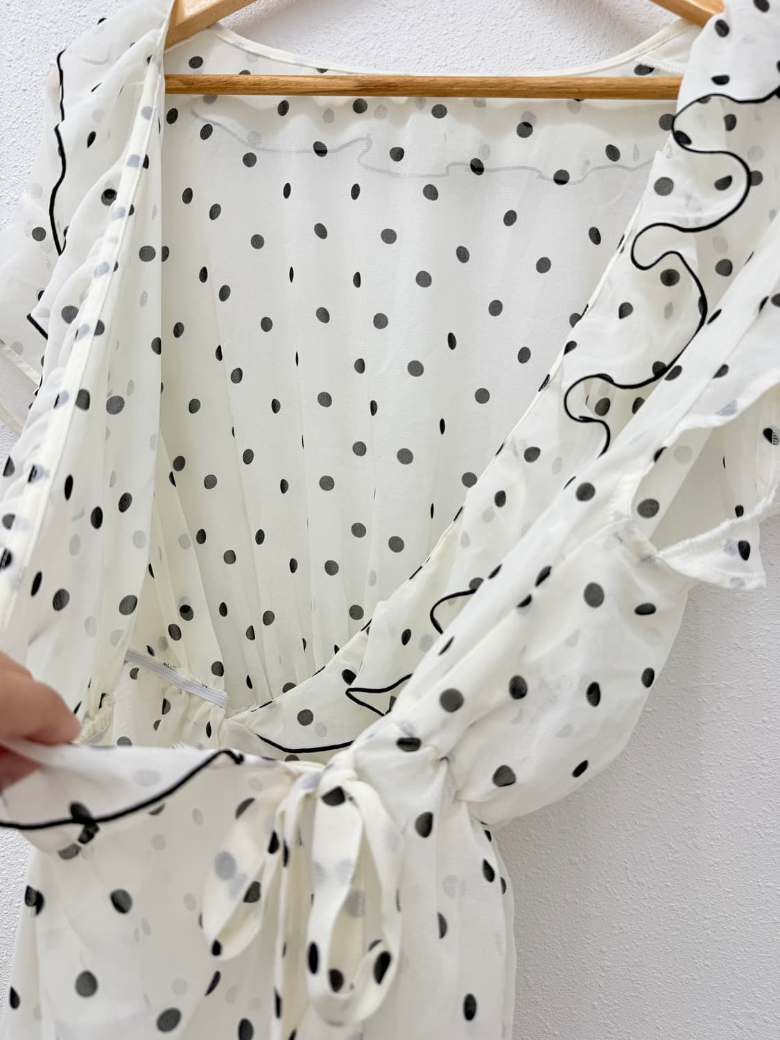 빈티지 시스루 도트 프릴 리본 블라우스 상품이미지3