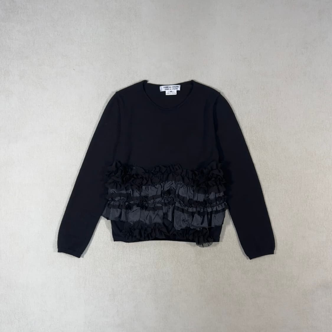 Ruffle Bottom Crewneck Sweater 상품이미지1