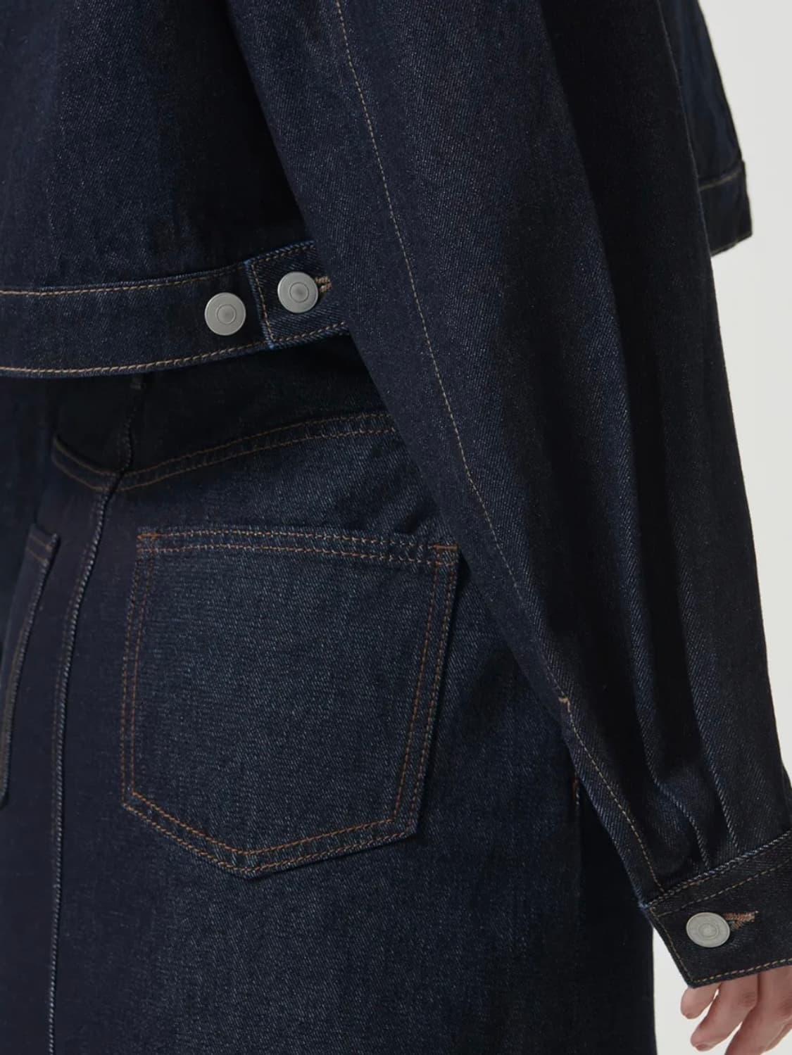 무신사 우먼즈 릴렉스드 크롭 데님 집업 재킷 [딥 인디고] s 상품이미지5