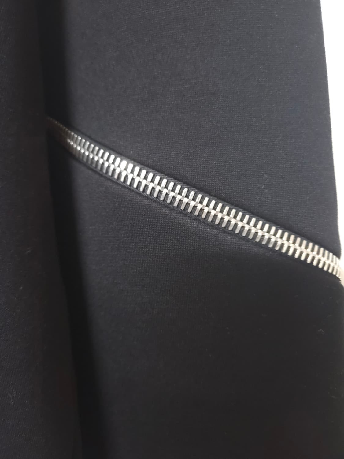 알렉산더 맥퀸 Alexander McQueen 지퍼 스웻 셔츠 블랙 M 상품이미지4