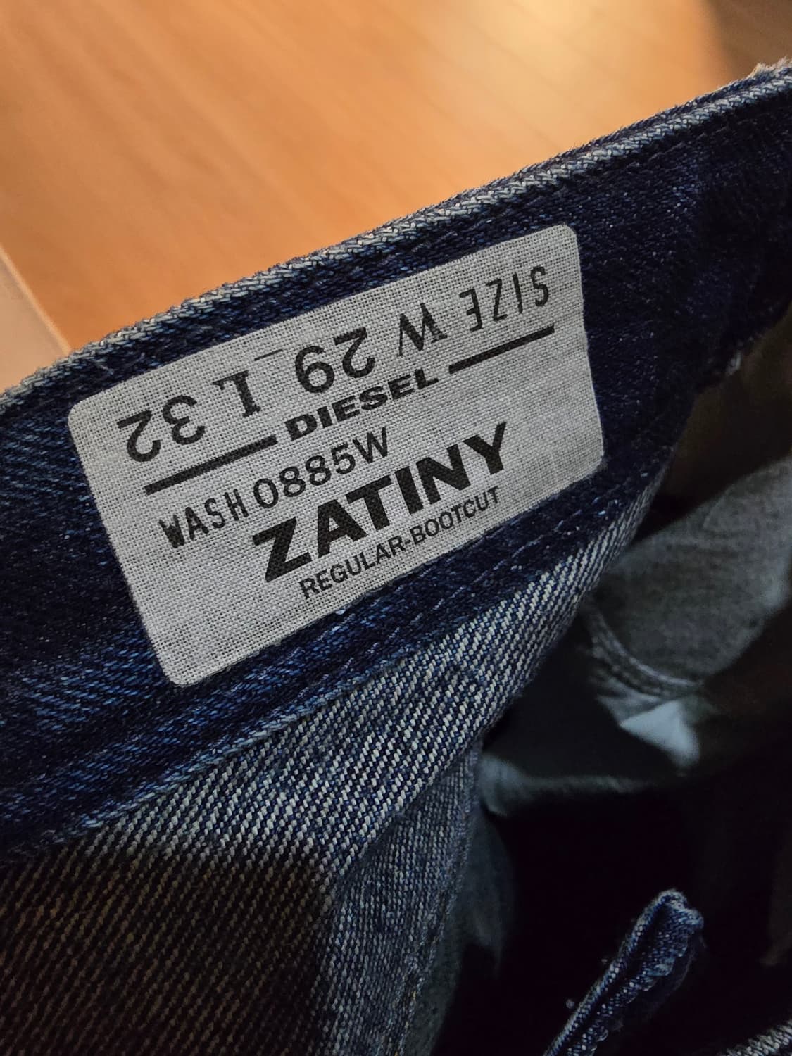 디젤 자티니 29사이즈입니다.디젤 자티니 29사이즈입니다. 상품이미지4