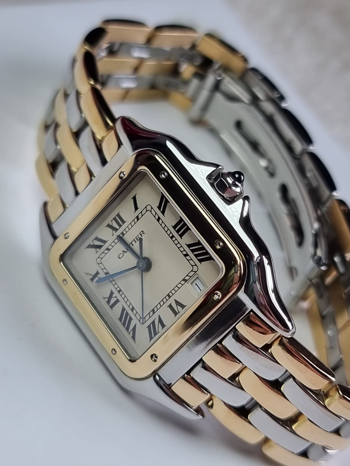 까르띠에 팬더 18K 옐로우 3-row 콤비 M 쿼츠 남녀공용 시계
 상품이미지2