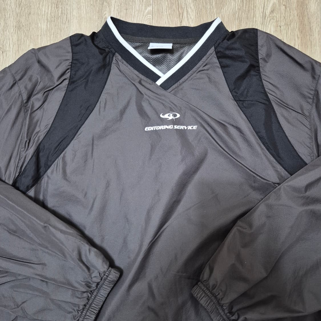 코드그라피 브이넥 풀오버 아노락 바람막이 긴팔 상품이미지2