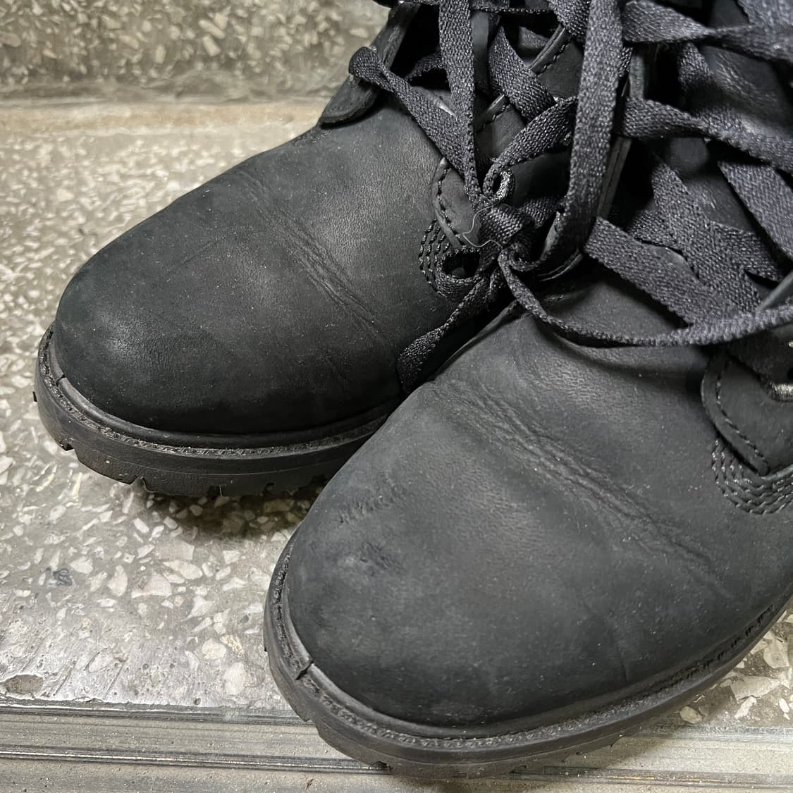 팀버랜드 6인치 블랙 메탈릭 패드 상품이미지5