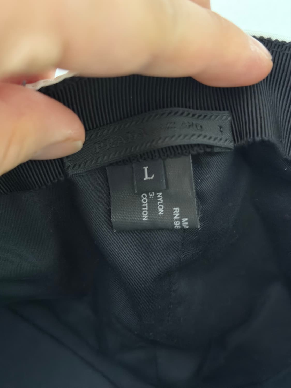 [L] 프라다 나일론 앞로고 볼캡 상품이미지8