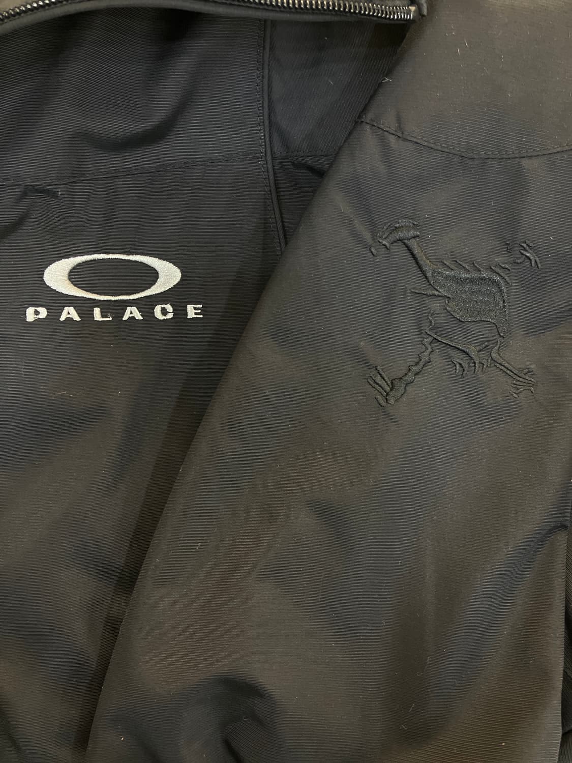 팔라스 x 오클리 니트로 퓨엘 바람막이 XL (택O) 상품이미지5