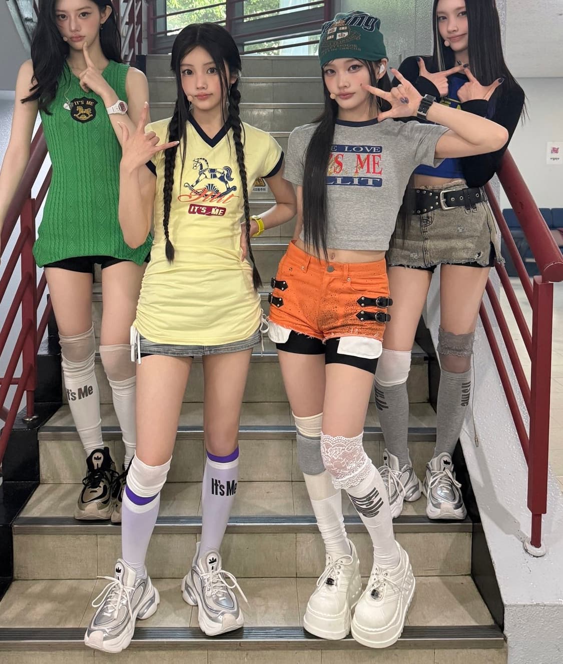아일릿 원희 아디다스 오즈베누즈 새상품 230 상품이미지1