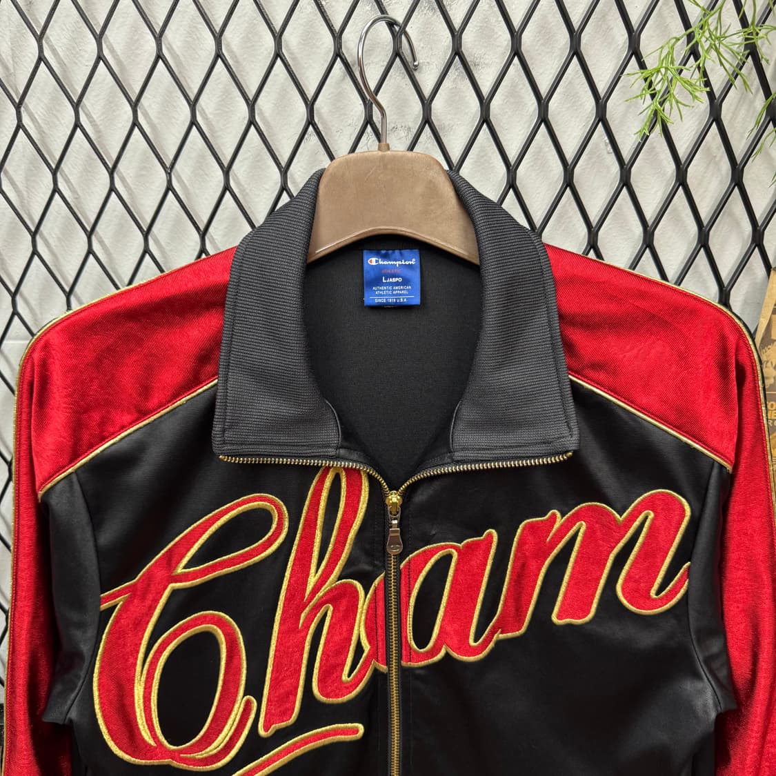 챔피온 마사토 트랙 자켓 빅로고 포인트 전면 레드 블랙 상품이미지3