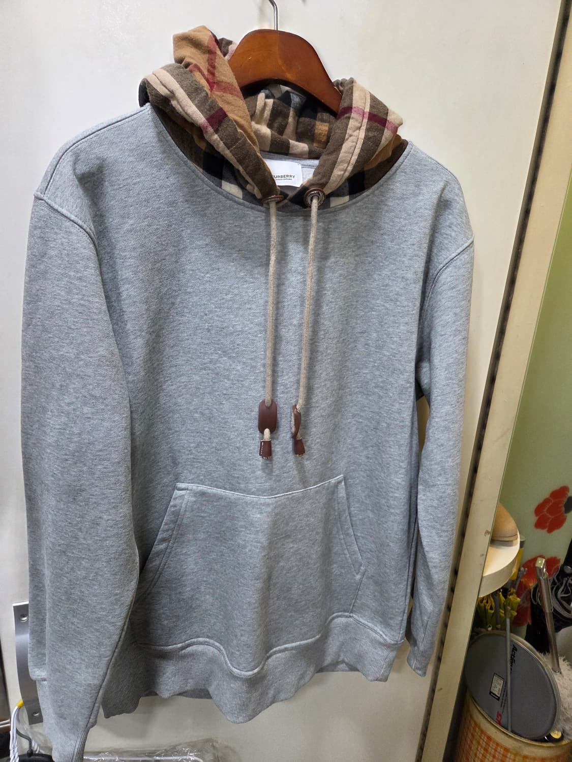 버버리 후디 상품이미지1