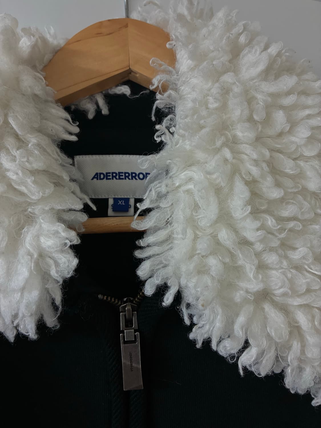 아더에러 양털 카라 자켓  상품이미지3