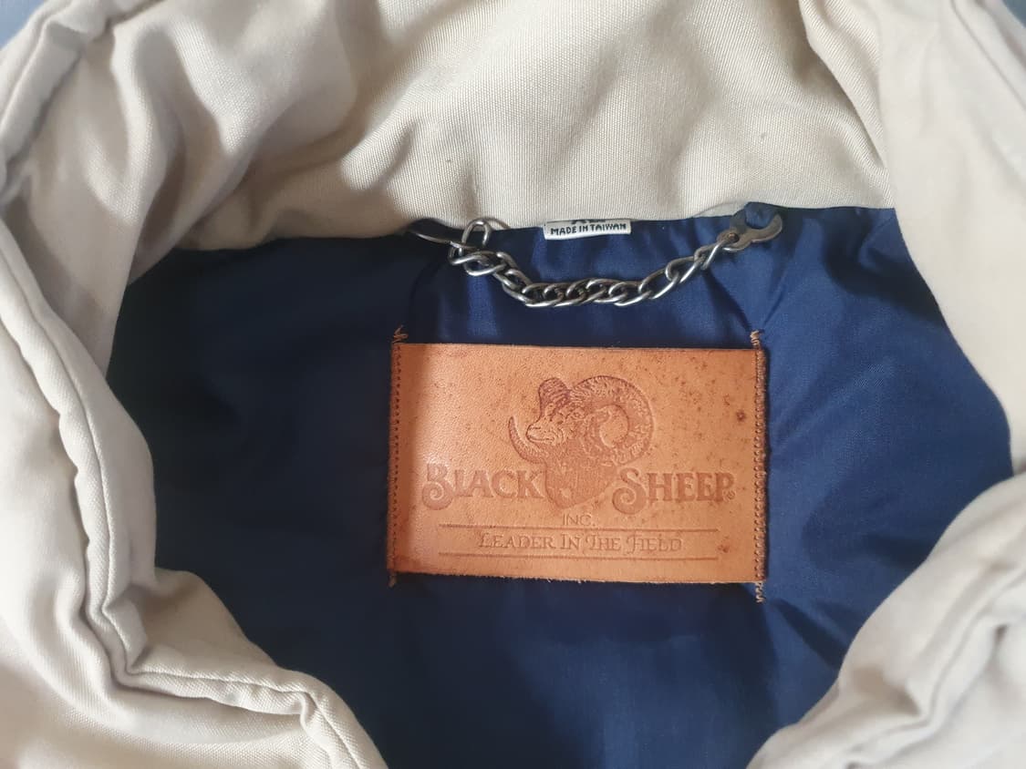 빈티지 black sheep 다운푸퍼 베스트(XL) 상품이미지2
