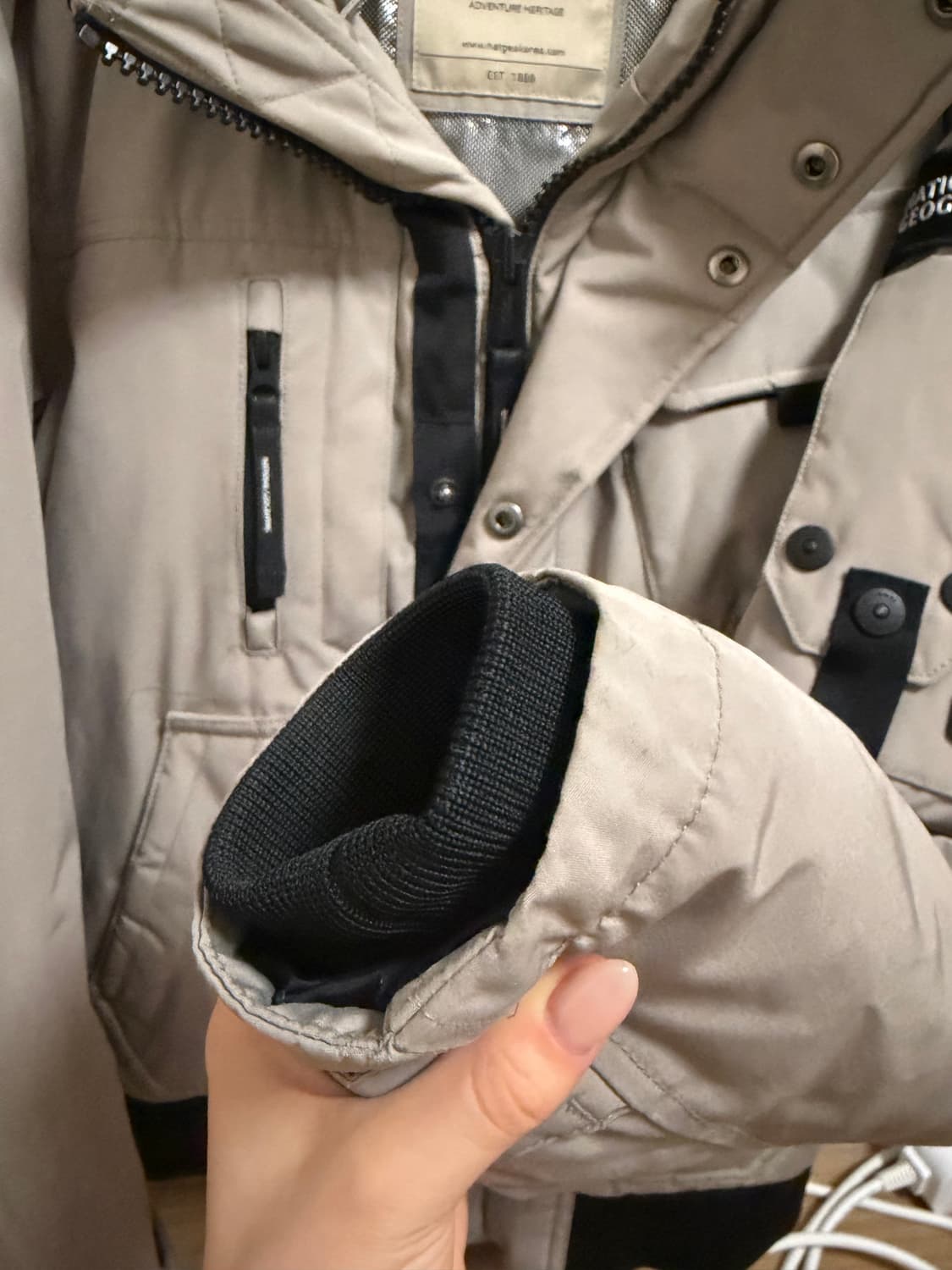 내셔널지오그래픽 숏패딩 S 상품이미지5