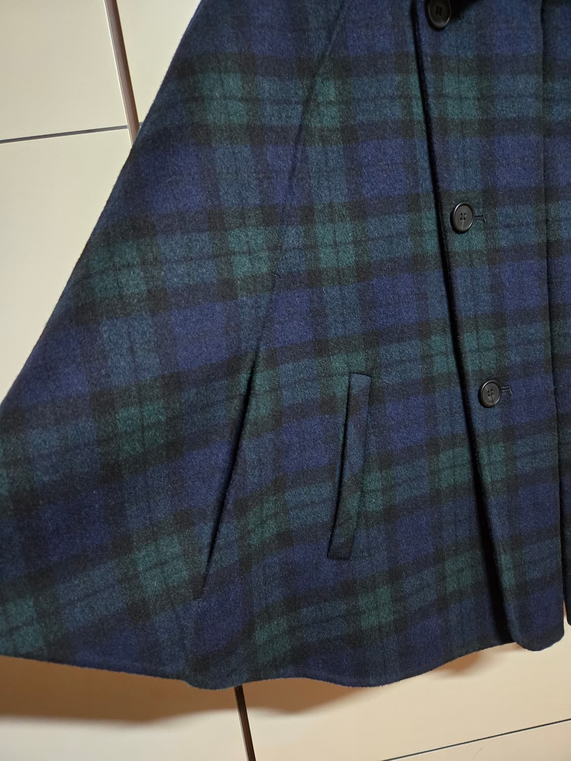 더렉램 체크패턴 케이프 모 코트 상품이미지2