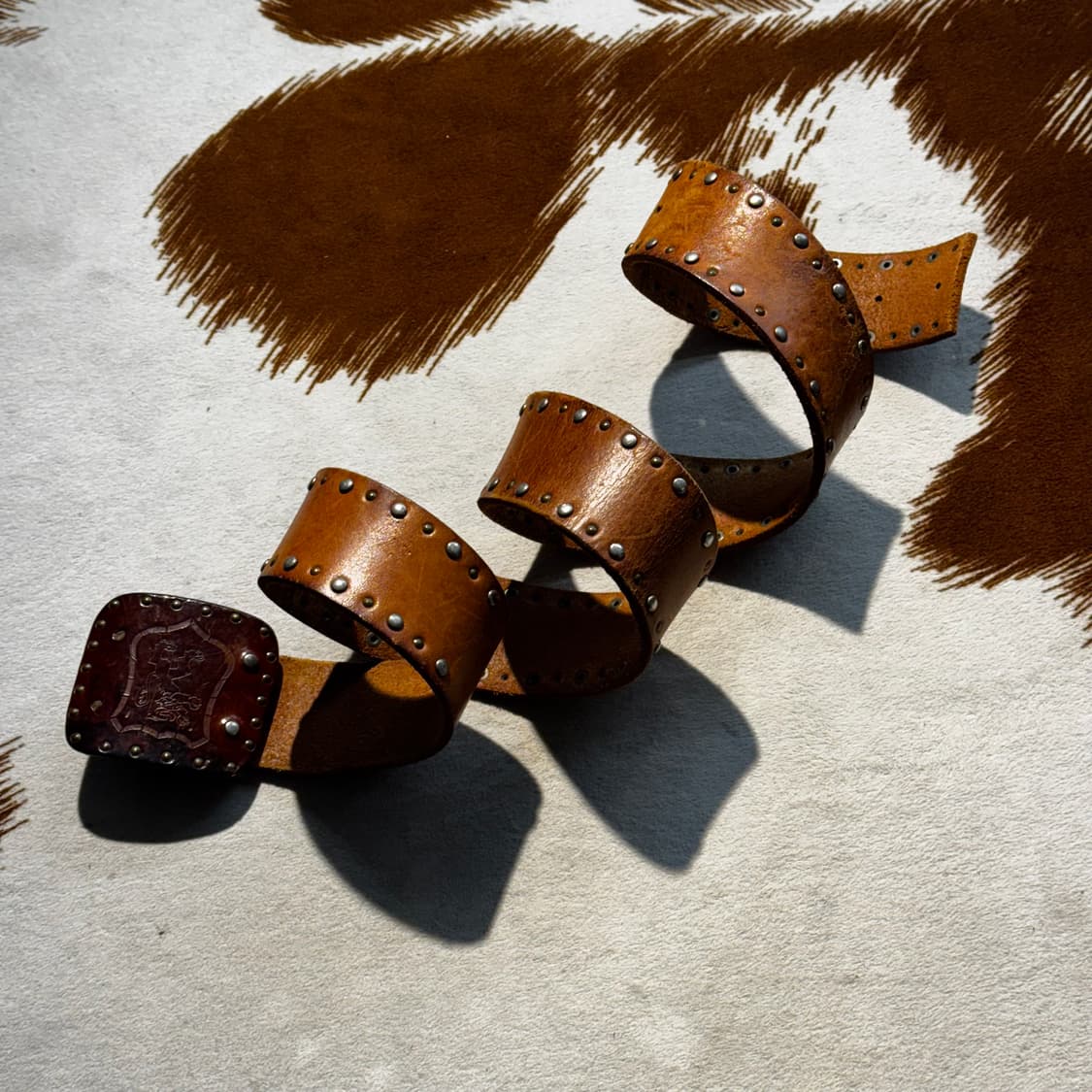 소가죽 스터드 웨스턴 벨트 브라운 (OS) 카우하이드 상품이미지1