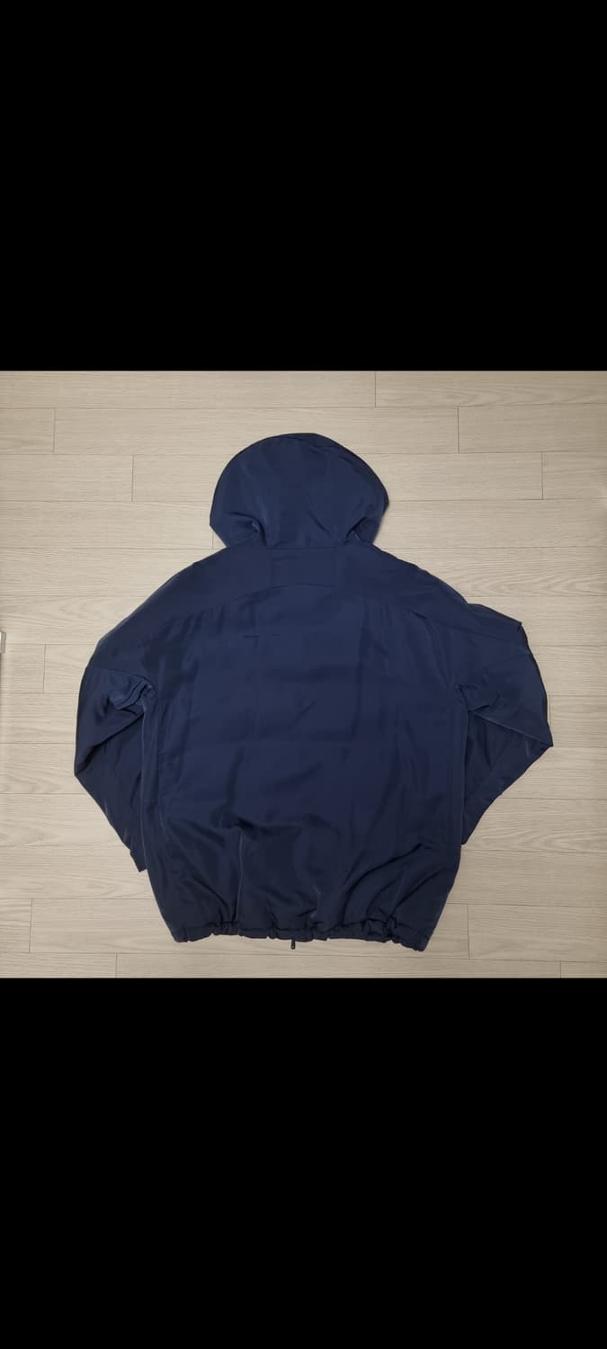 유니클로 화이트마운티니어링 상품이미지3