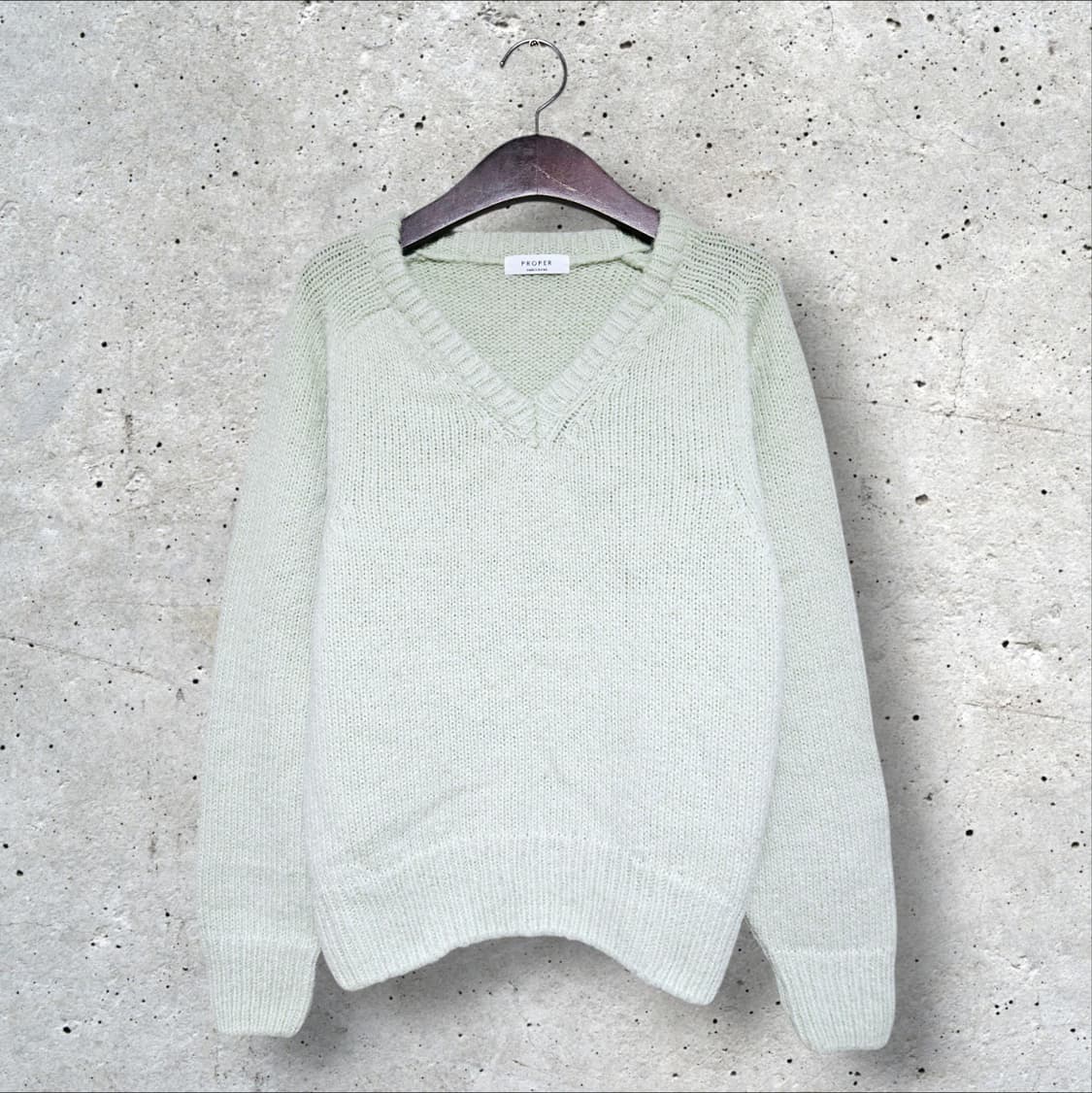 브이넥 니트 (95/M) 상품이미지1