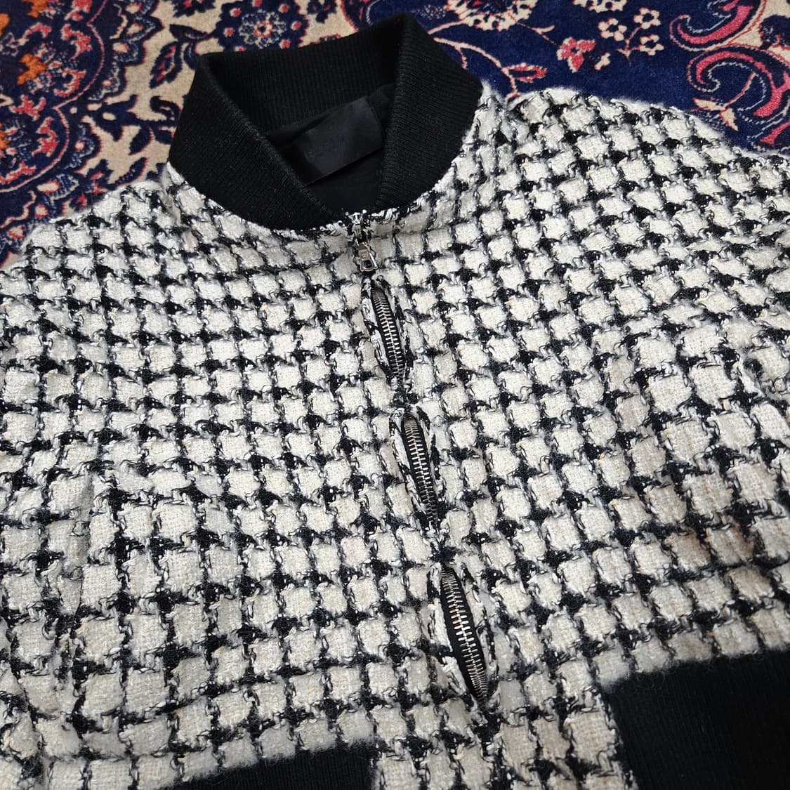 비클라(BECLA) 크롭 트위드 봄버자켓 Free  상품이미지4