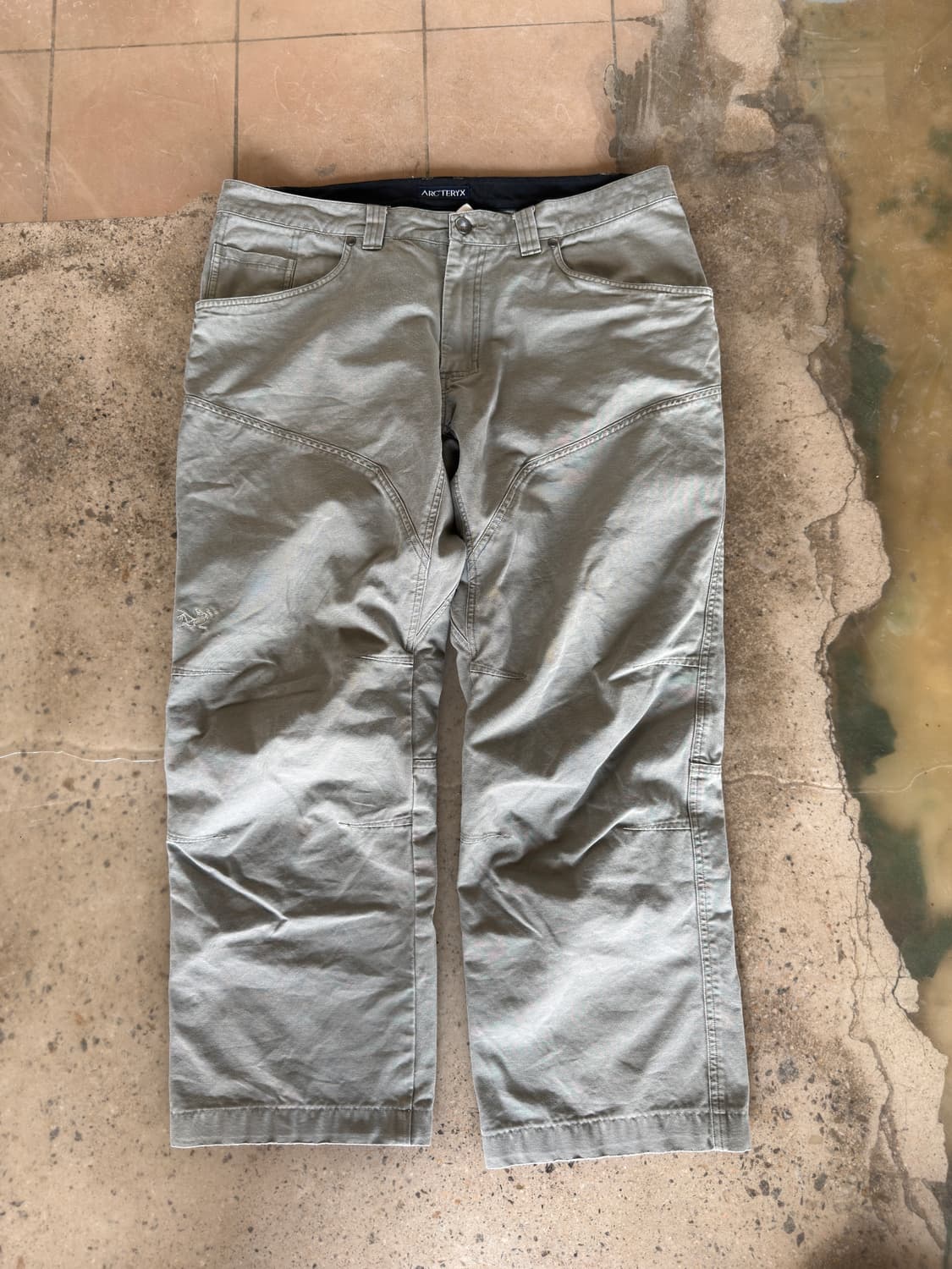 올드 아크테릭스 워크 팬츠 상품이미지1