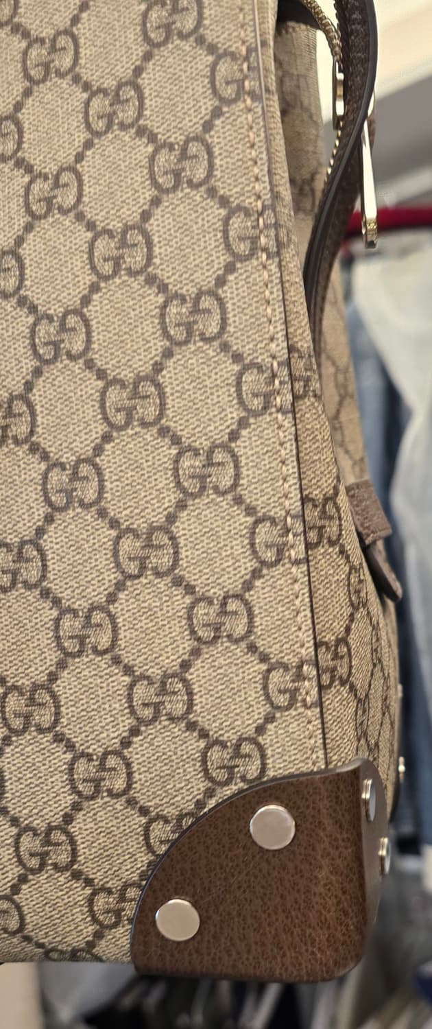정품 구찌 GG 수프림 레더 디테일 캔버스 남성 여성 토트백  급매 상품이미지9