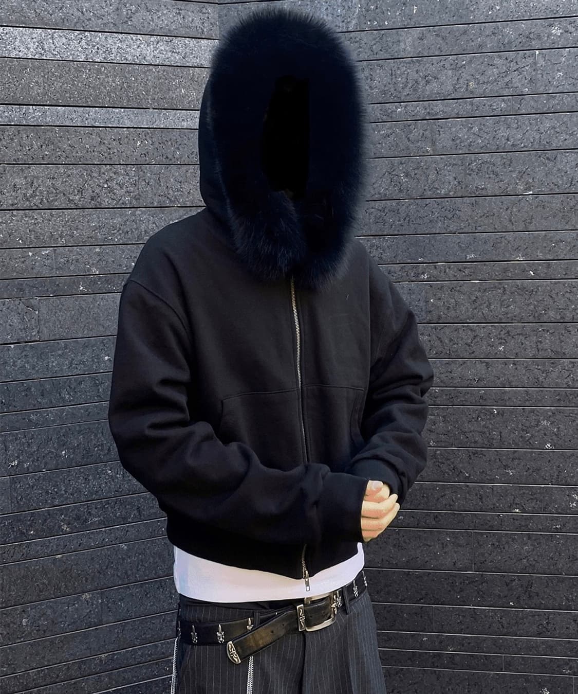 [1] 언더마이카 폭스 퍼 엠보로이드 후드 집업 블랙 상품이미지1