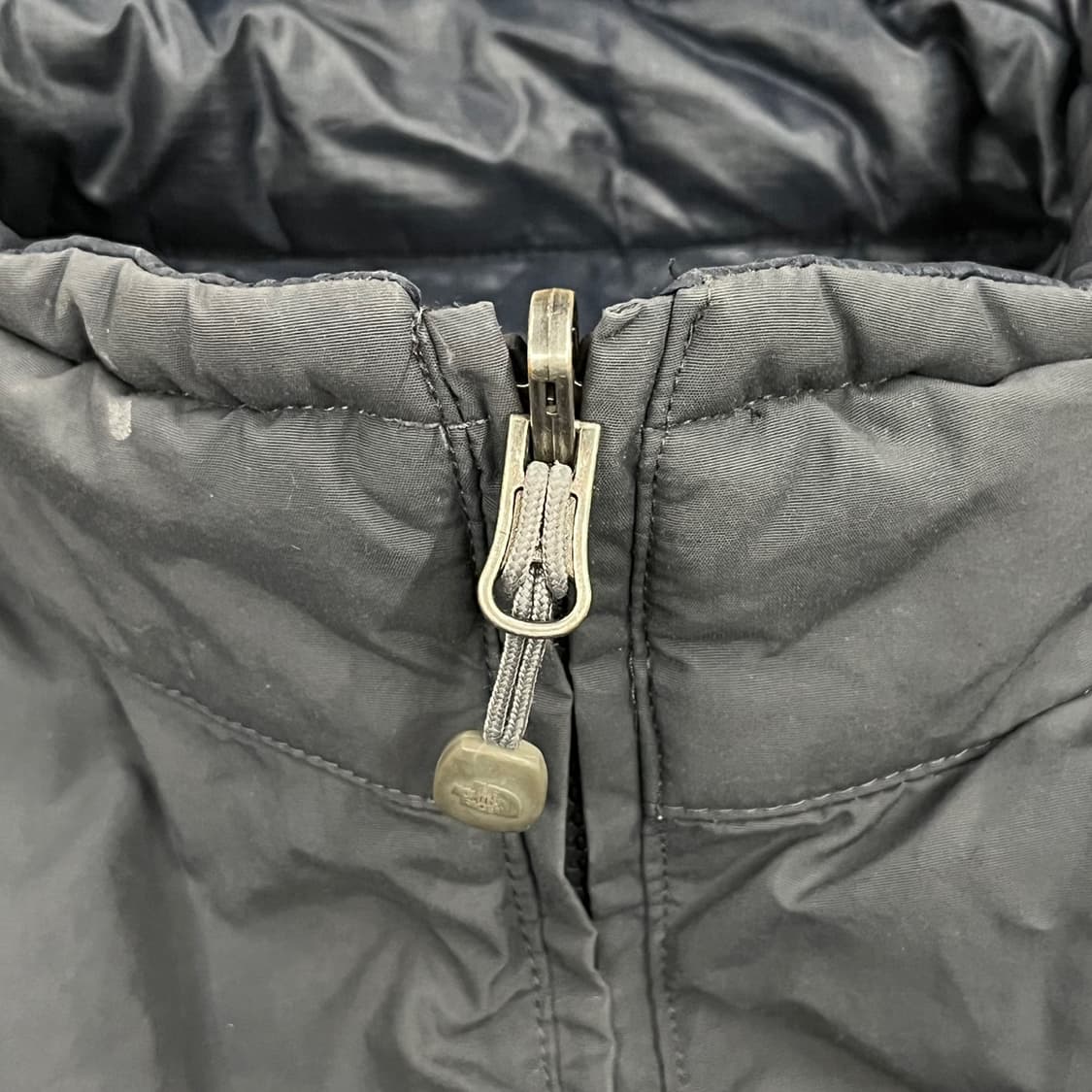 [정품/100] 노스페이스 양면 패딩 조끼 블랙 b14 상품이미지8