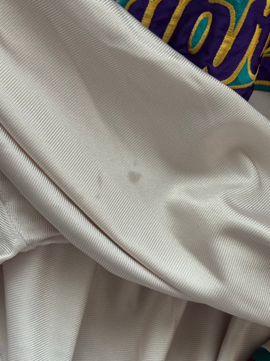 슈프림 브이넥 상품이미지6