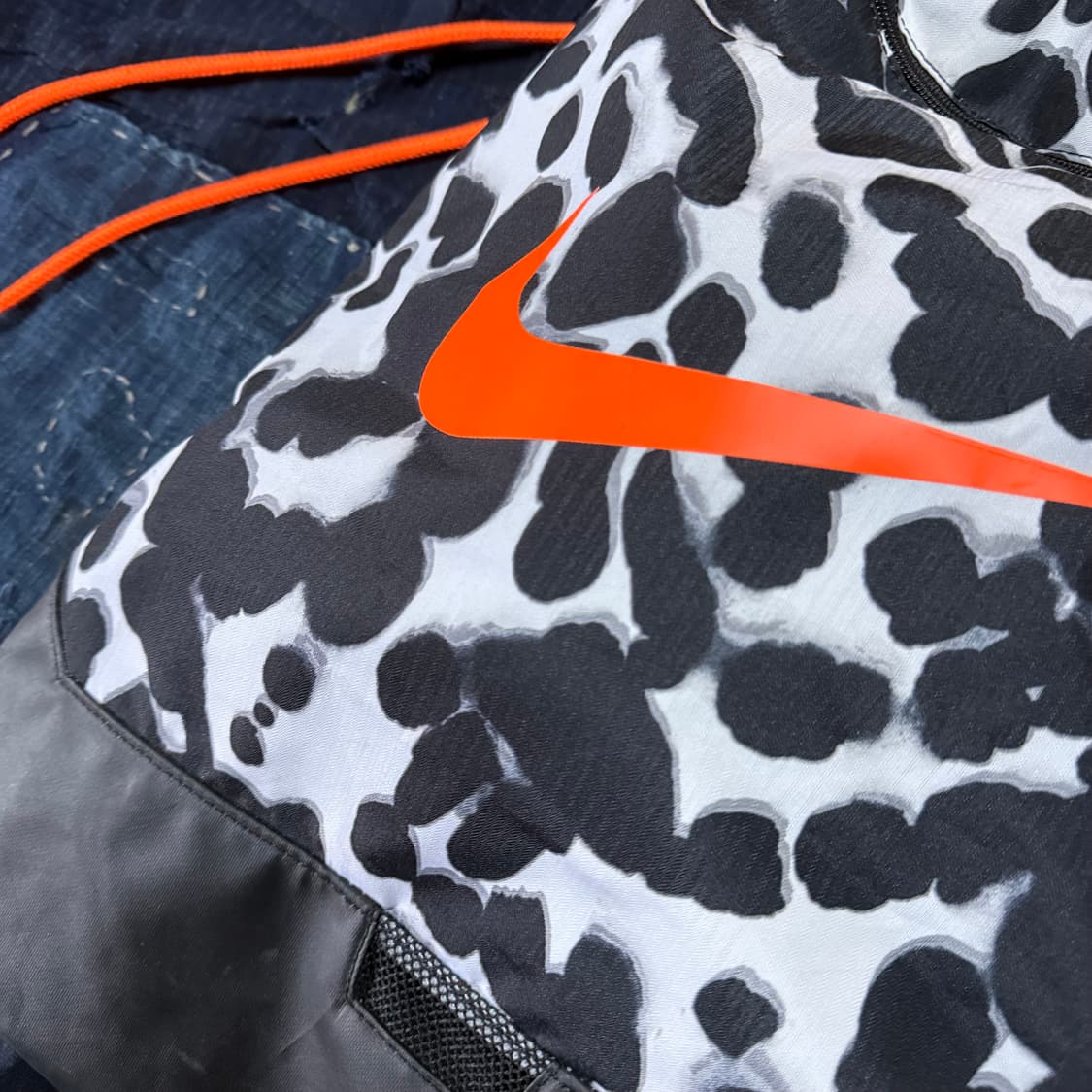 나이키 드로스트링 백 18L 상품이미지3