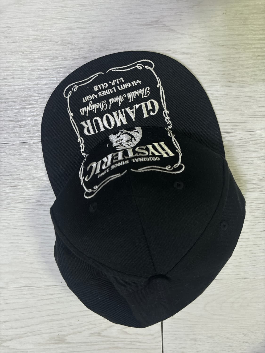 히스테릭 글래머 위스키 자수 캡 블랙 상품이미지2