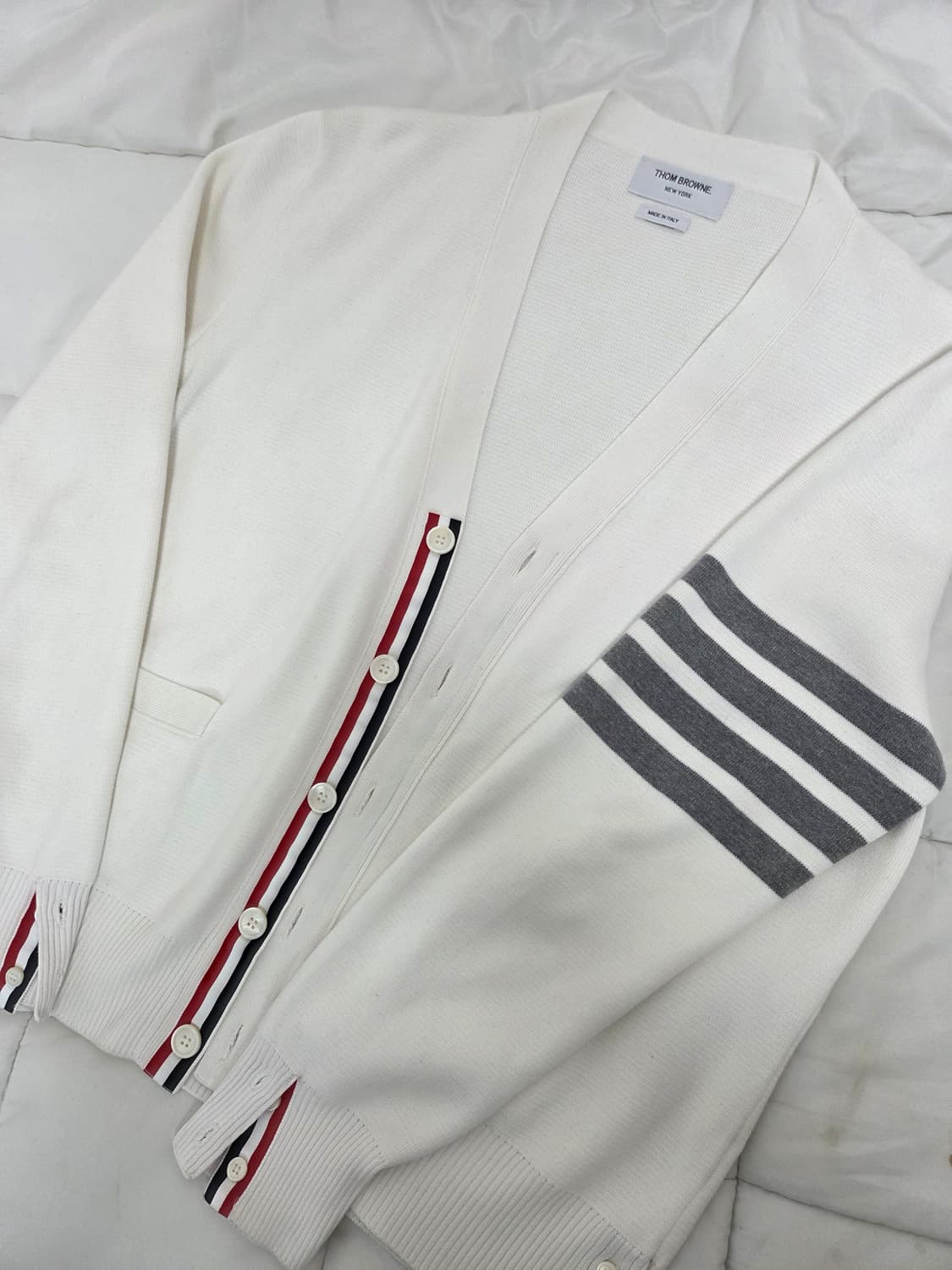 [S급] 톰브라운 밀라노스티치 가디건 화이트 2사이즈 L 상품이미지1