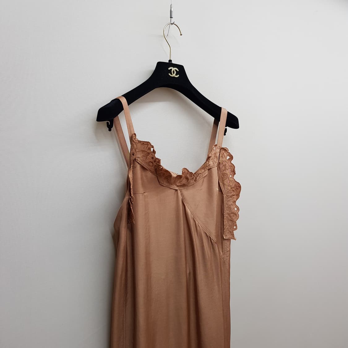 한섬 마인 2021 새틴 레이스 롱 원피스 76-90-155 상품이미지3