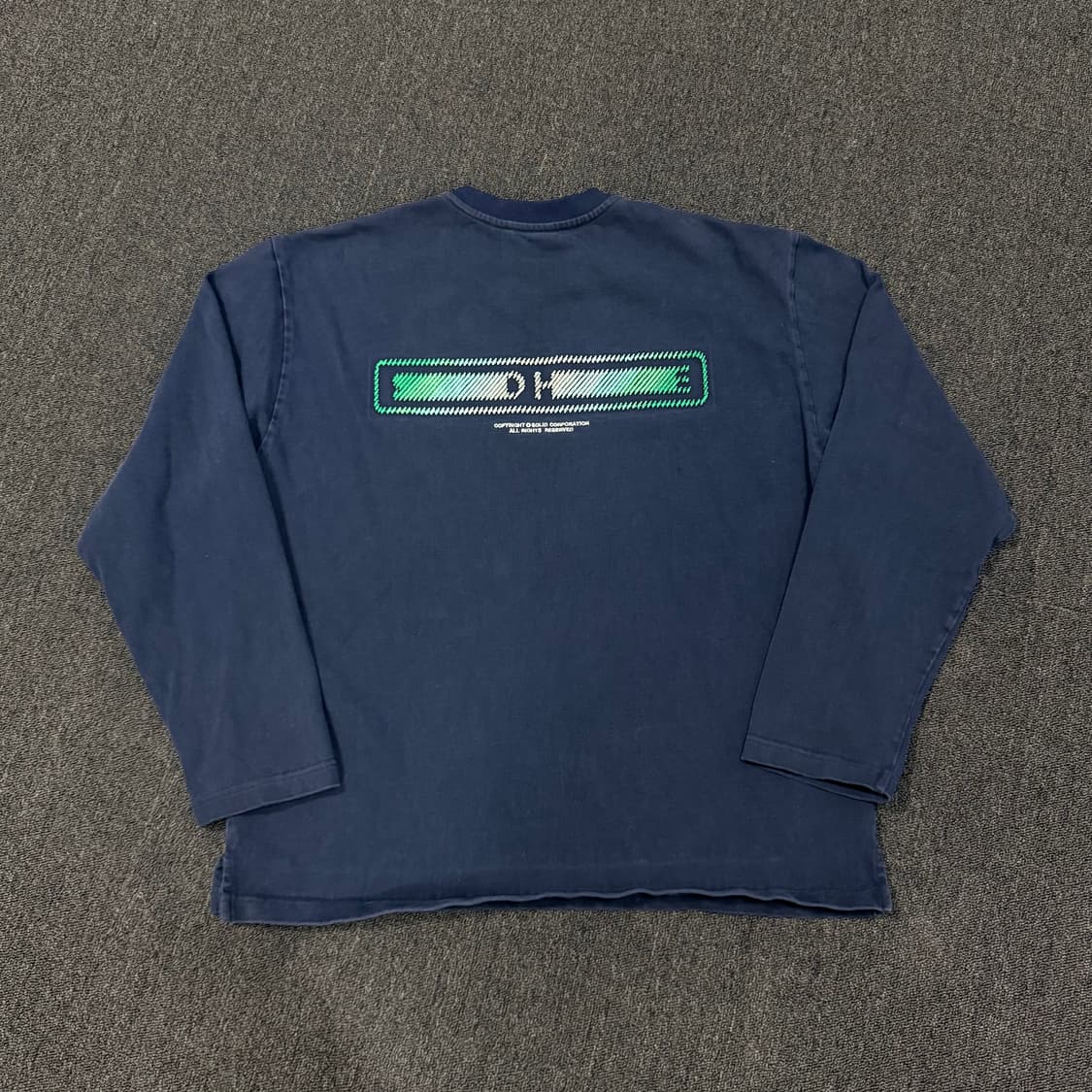 솔리드옴므 24fw 백자수 롱슬리브 상품이미지1