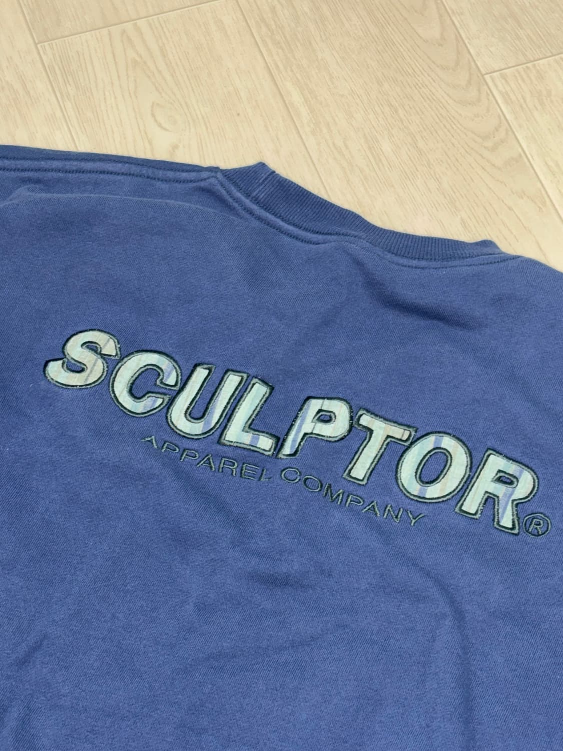 스컬프터 로고 체크패치 맨투맨 상품이미지4